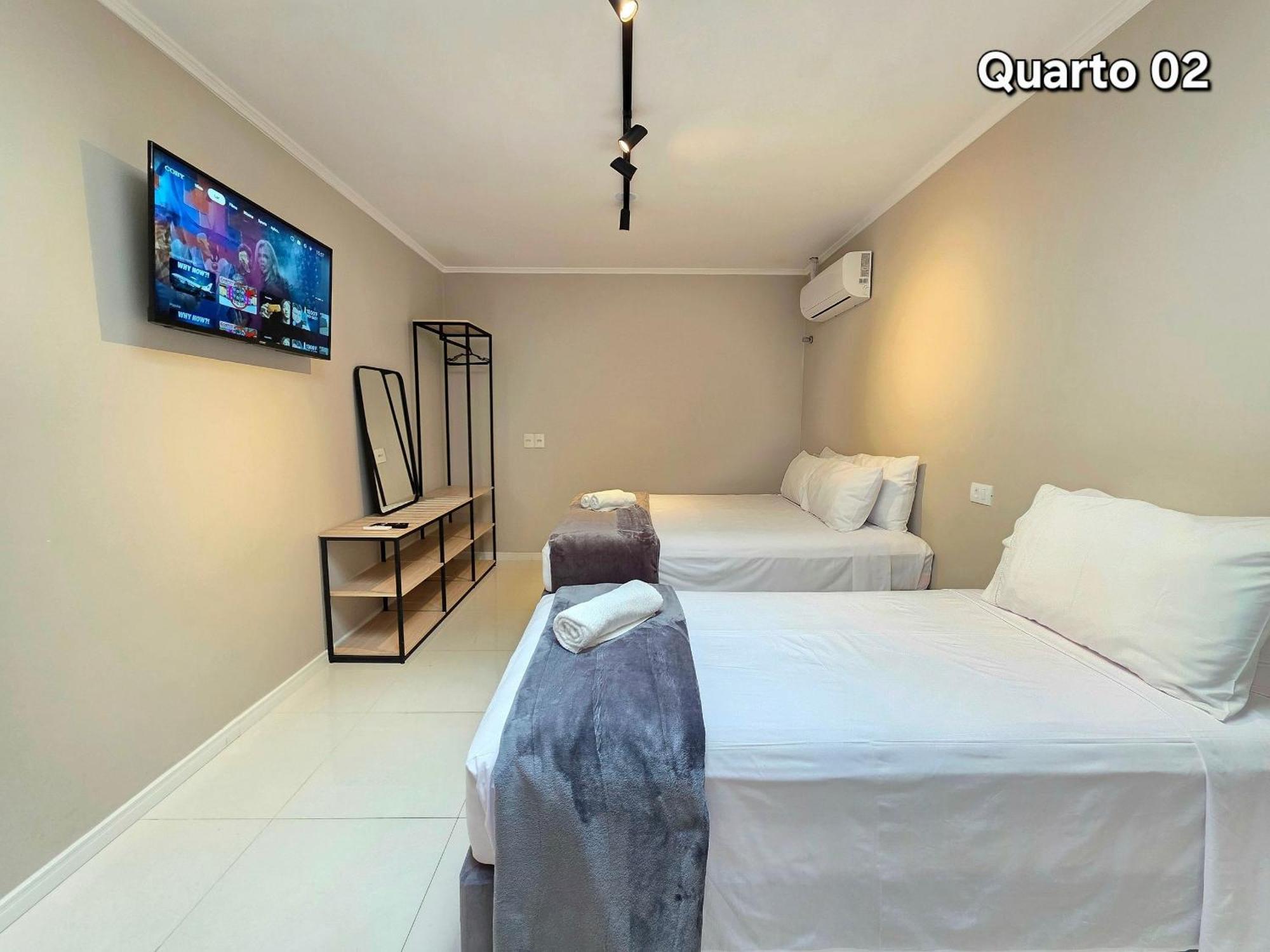 Casa Ampla 5 Quartos Area Lazer Lado Paraguai
