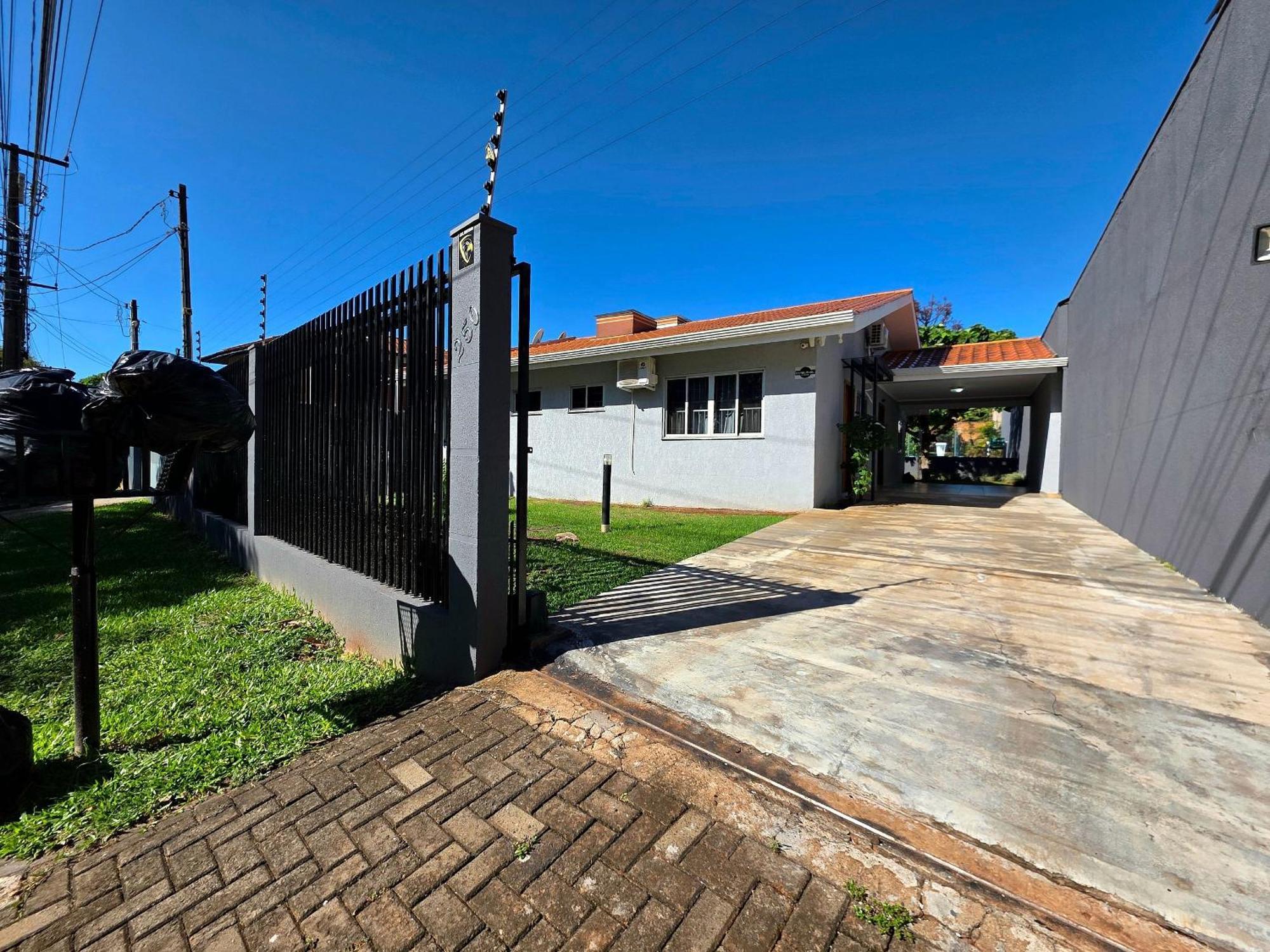 Casa Ampla 5 Quartos Area Lazer Lado Paraguai Foz do Iguaçu