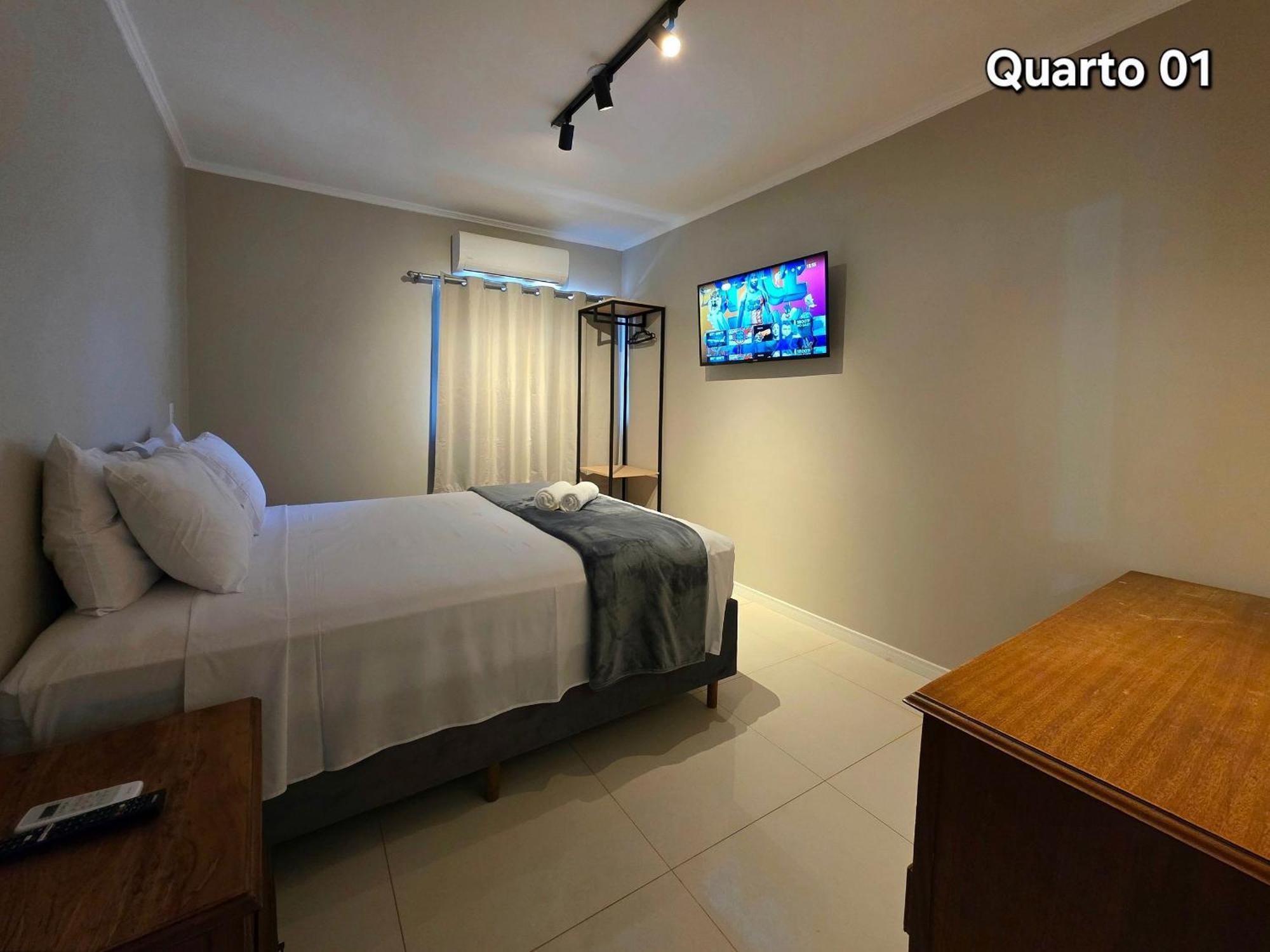 Casa Ampla 5 Quartos Area Lazer Lado Paraguai *